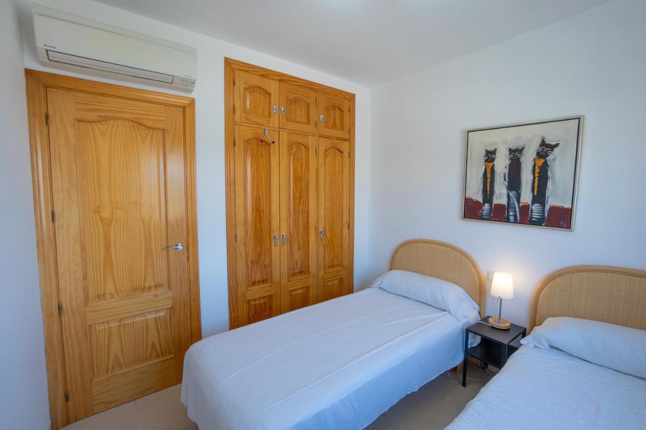 Penthouse Las Gaviotas Ii-2E Menyber Nerja Exterior photo